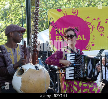 Dans le klezmer Park London England UK Banque D'Images