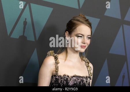 Emma Stone assiste à l'Académie, en 2018 dans le prix annuel gouverneurs Ray Dolby Ballroom au Hollywood & Highland Center à Hollywood, CA, le dimanche 18 novembre, 2018. Banque D'Images