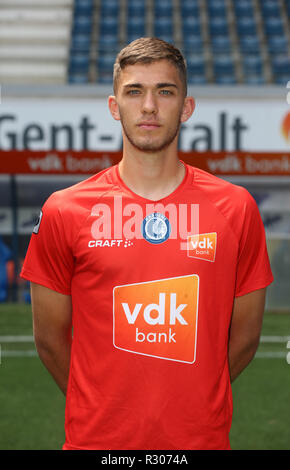 Gand, Belgique - 16 juillet : Jari De Busser photographié au cours de la saison 2018 - 2019 séance photo de KAA Gent le 16 juillet 2018 à Gand, en Belgique. Photo par Vincent Van Doornick/Isosport Banque D'Images