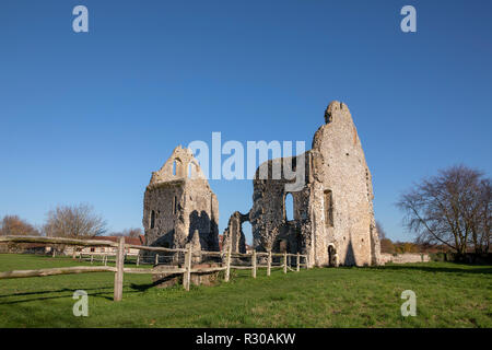 Ruine de la maison d'une partie de l'église en ruine dans Boxgrove West Sussex. Banque D'Images