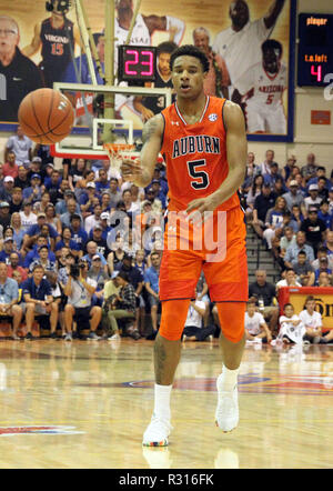 17 novembre 2018 - Auburn Tigers avant Chuma Okeke # 5 lors d'un match entre le Maui Invitational Duke Blue Devils et l'Auburn Tigers au Lahaina Civic Center de Lahaina, Maui, HI - Michael Sullivan/CSM Banque D'Images