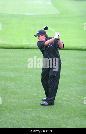 NY9  SMG Phil Mickelson   02 Bethpage 060809.JPG BETHPAGE, NEW YORK - 8 juin 2009 : Phil Mickelson jouant une pratique ronde de golf au Golf de Bethphagé avant l'US Open. sur 08 juin 2009 à Bethpage, New York. (Photo par les tempêtes Media Group) ; Phil Mickelson DOIT APPELER DANS LES TEMPÊTES Orages Michael Media Group Inc. (305) 632-3400 - cellulaire (305) 513-5783 - Téléc. MikeStorm@aol.com Banque D'Images