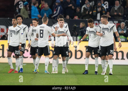 Dans la décharge de joueurs allemands après le but de Timo WERNER (mi., FRA) à 1 : 0 pour l'Allemagne, la jubilation, encourager, applaudir, joie, Cheers, célébrer, goaljubel, plein la figure, paysage, football Laenderpiel, Nations Unies, Ligue Allemagne (GER) - Pays-Bas (NED) 2 : 2, le 19/11/2018 à Gelsenkirchen (Allemagne). ¬ | conditions dans le monde entier Banque D'Images