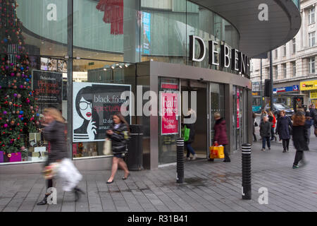 Magasin Debenhams, Liverpool, Merseyside. Météo britannique. 21 novembre 2018. Froid, venteux et nuageux comme la ville du district de détail se prépare pour l'une des journées les plus chargées de l'année, le Black Friday s'annonce. /AlamyLiveNews MediaWorldImages ; crédit. Banque D'Images