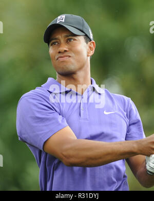 DORAL FL - 13 mars : golfeur Tiger Woods joue au cours de la 2ème manche du Championnat CA au Doral Resort & Spa le 13 mars 2009 à Miami, en Floride. People : Tiger Woods Banque D'Images