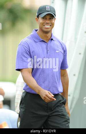 DORAL FL - 13 mars : golfeur Tiger Woods joue au cours de la 2ème manche du Championnat CA au Doral Resort & Spa le 13 mars 2009 à Miami, en Floride. People : Tiger Woods Banque D'Images