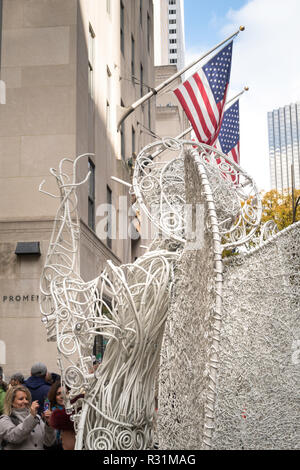 Le fameux anges en osier au centre d'installation Rock, NEW YORK, USA Banque D'Images