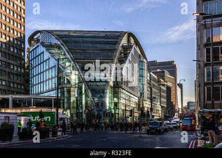 Long Shot de Cardinal Place, Victoria Street, Londres, Angleterre, Royaume-Uni. Banque D'Images