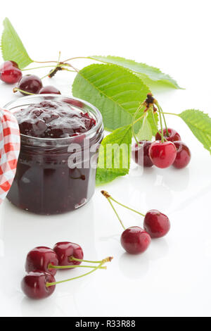 Confiture de cerises et cerises Banque D'Images