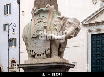 Rom, Roma, Piazza delle Minerva, Elefant von Bernini Banque D'Images