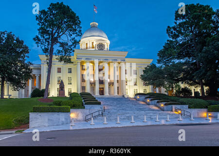 Alabama State Capitol à Montgomery dans la nuit