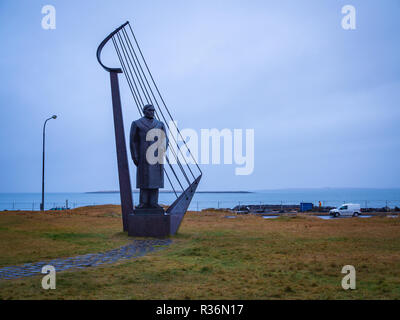 REYKJAVIK, ISLANDE - 23 octobre, 2018 : statue du poète islandais Einar Benediktsson et avocat par Asmundur Sveinsson Banque D'Images