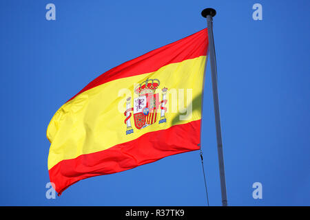 Espagne drapeau au vent, Séville, Andalousie, Espagne Banque D'Images