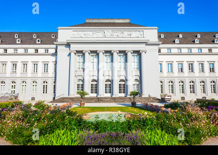 Palais électoral ou Kurfurstliches Schloss était residence de l'archevêque et électeur de Trèves à Coblence, Allemagne Banque D'Images