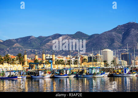 Port de pêche de Fuengirola, près de Malaga, au sud de l'Espagne,Holiday Resort Banque D'Images