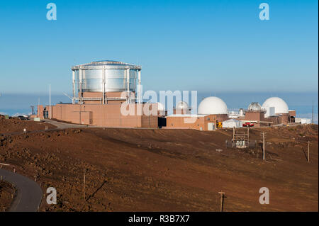 Observatoire sur le haut de l'Haleakala, cratère de Haleakala National Park, Maui, Hawaii, USA Banque D'Images