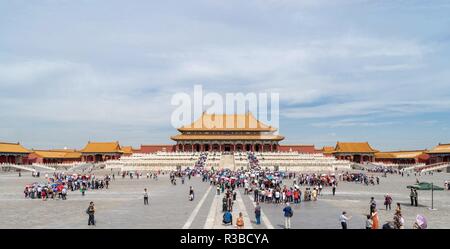 Chine : la salle de l'harmonie suprême - la plus grande salle à l'intérieur de la Cité interdite à Pékin. Photo à partir de 18 ans. Septembre 2018. Dans le monde d'utilisation | Banque D'Images