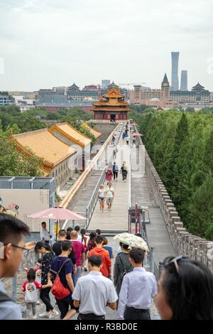 Chine : le mur de la Cité Interdite dans le centre de Beijing. Photo à partir de 18 ans. Septembre 2018. Dans le monde d'utilisation | Banque D'Images