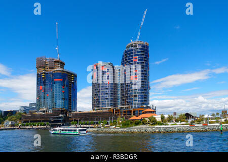 Tours d'habitation en construction, Elizabeth Street, Perth, Australie occidentale Banque D'Images