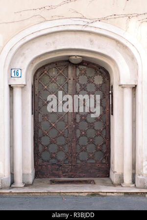 Porte en fer forgé Banque D'Images