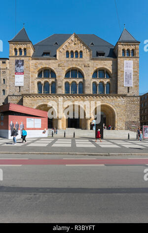 Cinéma de Poznan, vue de l'avant du Kino Palacowe - un grand art Cinéma et théâtre, dans le centre de Poznan, Pologne. Banque D'Images