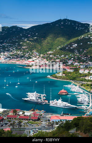 Les îles Vierges, Saint Thomas. Charlotte Amalie, Havensight Yacht Harbor Banque D'Images