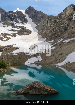 Le Canada, la Colombie-Britannique, l'East Kootenay Montagnes. Jewel Lacs paysage. Banque D'Images