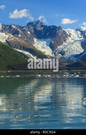 Harriman Fjord, les montagnes Chugach National Forest, Chugach, Prince William Sound, Alaska Banque D'Images