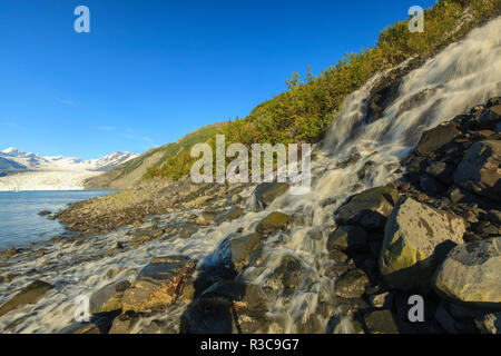 Chute près de Glacier, Smith College Fjord, Prince William Sound, Alaska Banque D'Images