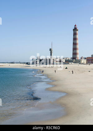 Village côtier Barra, banlieue de Aveiro. En raison des nombreux satellite Aveiro est appelée la Venise du Portugal. Banque D'Images