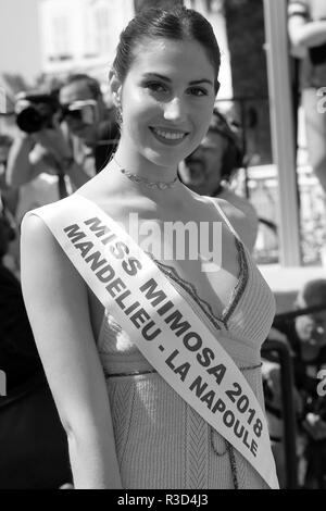 CANNES, FRANCE - 15 MAI 2018 : Alixia Cauro, marche le tapis rouge pour le 'En guerre' projection au Festival de Cannes (Ph : Mickael Chavet) Banque D'Images