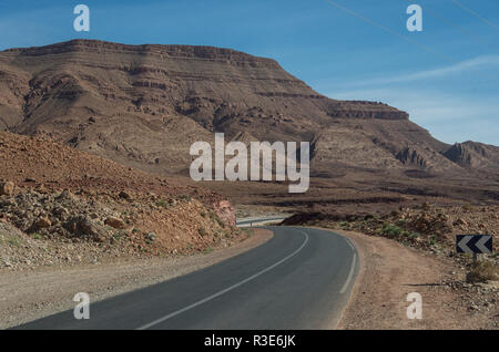 Hills près du lac al-Hassan addakhil à Errachidia, Maroc Banque D'Images