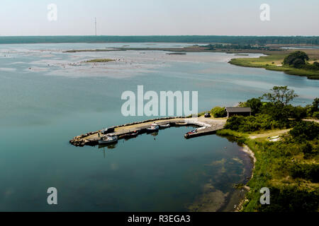 Vue depuis le phare de Långe Erik, Långe Erik, Öland, Suède sur une jetée Banque D'Images