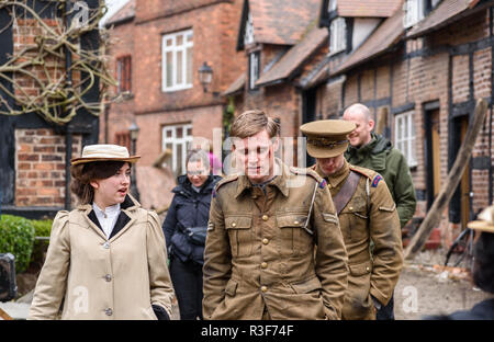 Great Budworth, UK. Le 9 avril, 2018. Acteurs habillés en costumes de style édouardien, mettant en vedette dans le nouveau BBC drama 'Guerre des Mondes' par HG Wells, retour de f Banque D'Images