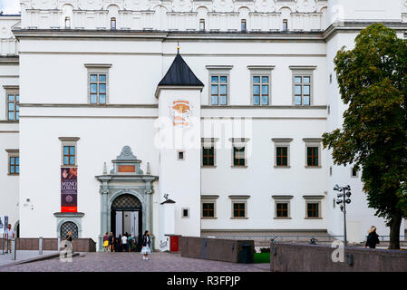Le palais des Grands Ducs de Lituanie, situé dans le château inférieur de Vilnius. Travailler sur un nouveau palais a commencé en 2002 sur le site de l'original b Banque D'Images