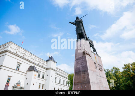 Le monument à Grand-duc Gediminas. Vilnius, Vilnius County, Lituanie, Pays Baltes, Europe. Banque D'Images