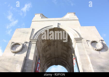 Le monument commémoratif de guerre du Canada, à Victoria Park, Leicester Banque D'Images