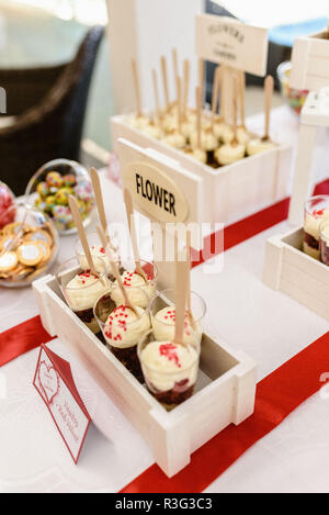 Dans les déserts de mariage candy bar Banque D'Images