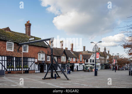 CRAWLEY, West Sussex/UK - 21 novembre : le George Hotel à Crawley West Sussex le 21 novembre 2018. Des personnes non identifiées Banque D'Images