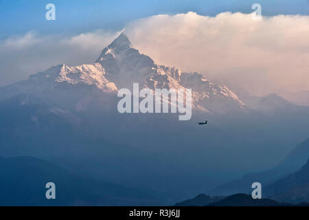 Vol avion au sacré pic de Machhapuchhare, Pokhara, Népal Banque D'Images