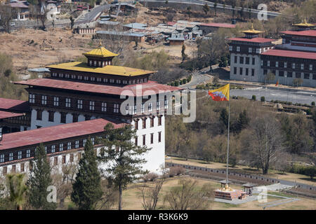 Le Bhoutan, Thimphu. Tashichhoedzong (aka Tashichho Dzong) monastère bouddhiste historique et de la forteresse qui abrite aujourd'hui le siège du gouvernement civil du Bhoutan. Banque D'Images