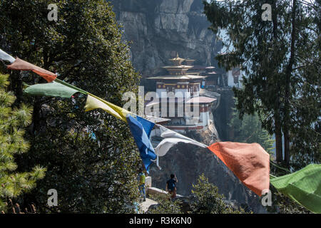 Le Bhoutan, Paro. Tiger's Nest (aka Paro Taktsang), temple bouddhiste de l'himalaya sacré. Banque D'Images