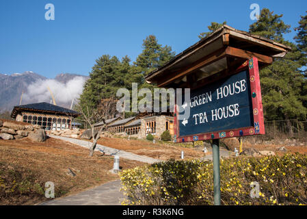 Le Bhoutan, Paro. Hôtel Zhiwa Ling (aka Zhiwaling) Hôtel 5 étoiles, situé à la base de l'Himalaya. Maison de thé. Banque D'Images