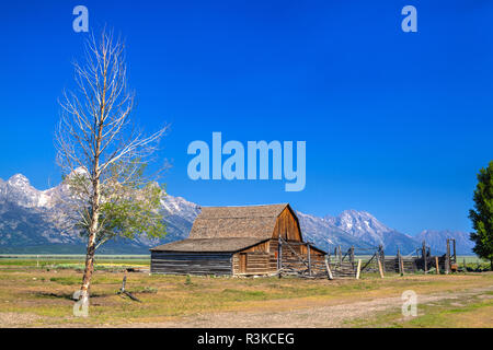 Le T. A. Moulton Barn est une grange historique dans l'intérieur de la Mormon Row Historic District à Teton County, Wyoming, United States Banque D'Images