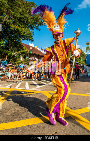 Dans la Street Parade Carnaval International dans les Seychelles, Victoria, Mahe, Seychelles, océan Indien. Banque D'Images