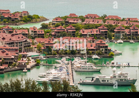 Eden Island Hotel and Marina, Victoria, Mahe, Seychelles, océan Indien. Banque D'Images