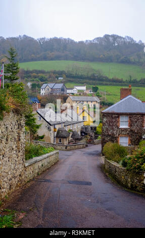 La célèbre Masons Arms Inn pub et hôtel dans Branscpmbe village dans l'est du Devon UK Banque D'Images