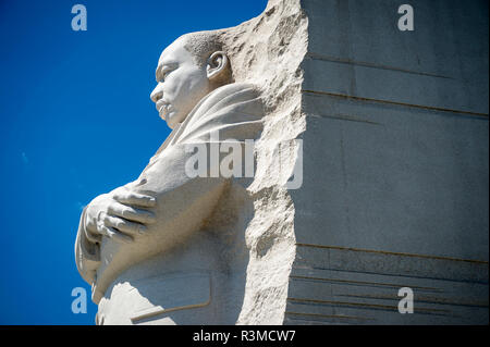 WASHINGTON DC - 27 août 2018 : le mémorial Martin Luther King Jr donne sous un ciel clair Banque D'Images