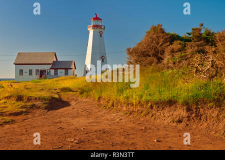 Le Canada, l'Île du Prince Édouard, East Point. Phare d'East Point et de la chambre. Banque D'Images