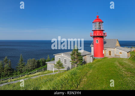 Canada, Québec, Pointe-à-la-renommee. Phare sur le golfe du Saint-Laurent. Banque D'Images